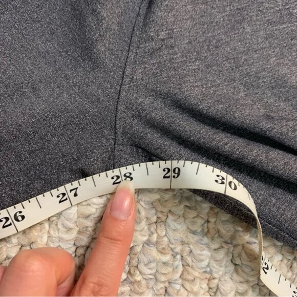 Lululemon On The Fly Pant Heathered Black 28” Size 4 - Picture 10 of 10